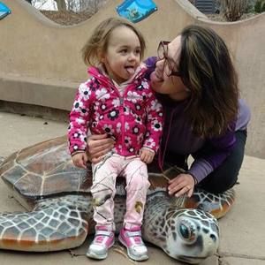 Meet your Posher, Crystal