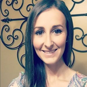 Meet your Posher, Hayley