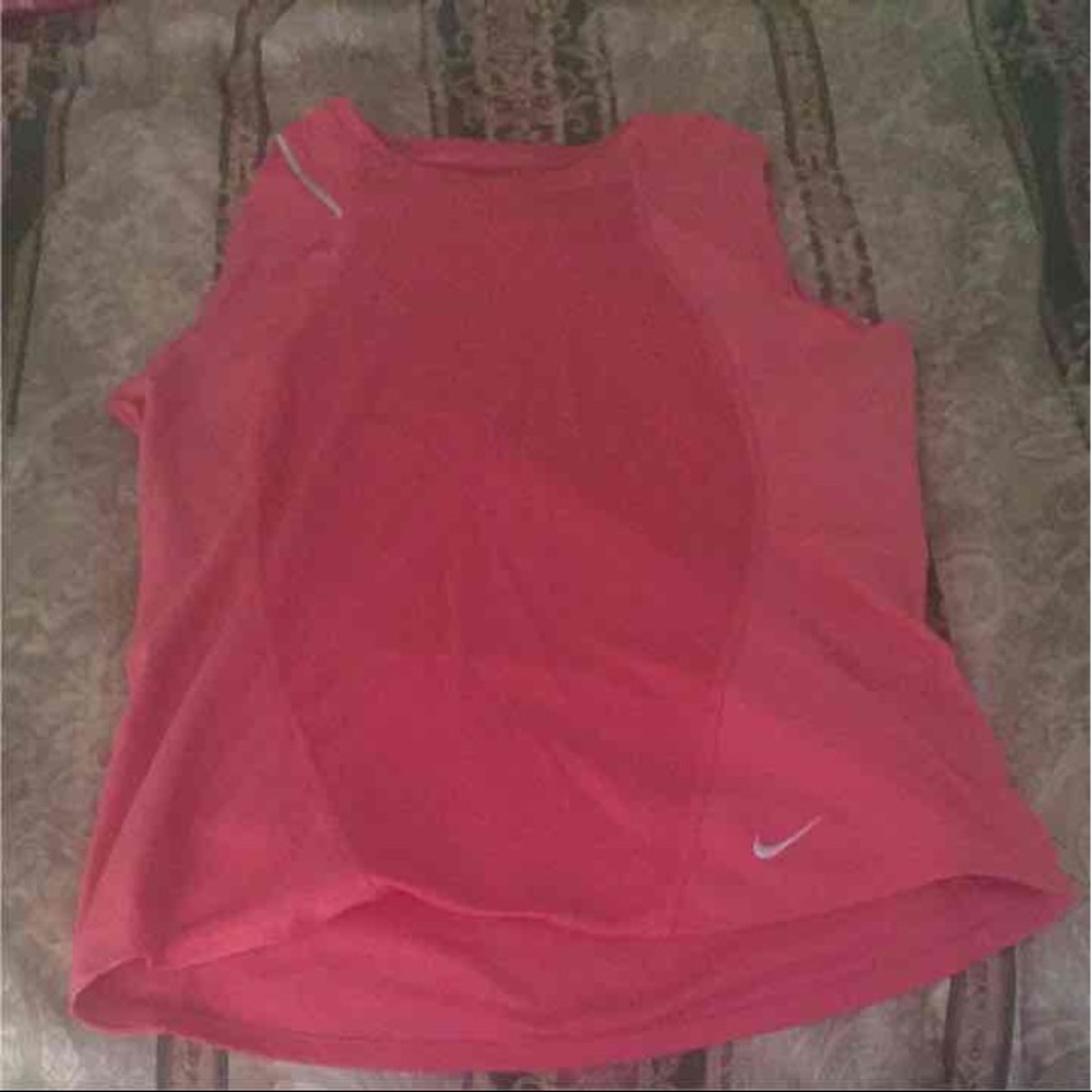 Nike fit dry top