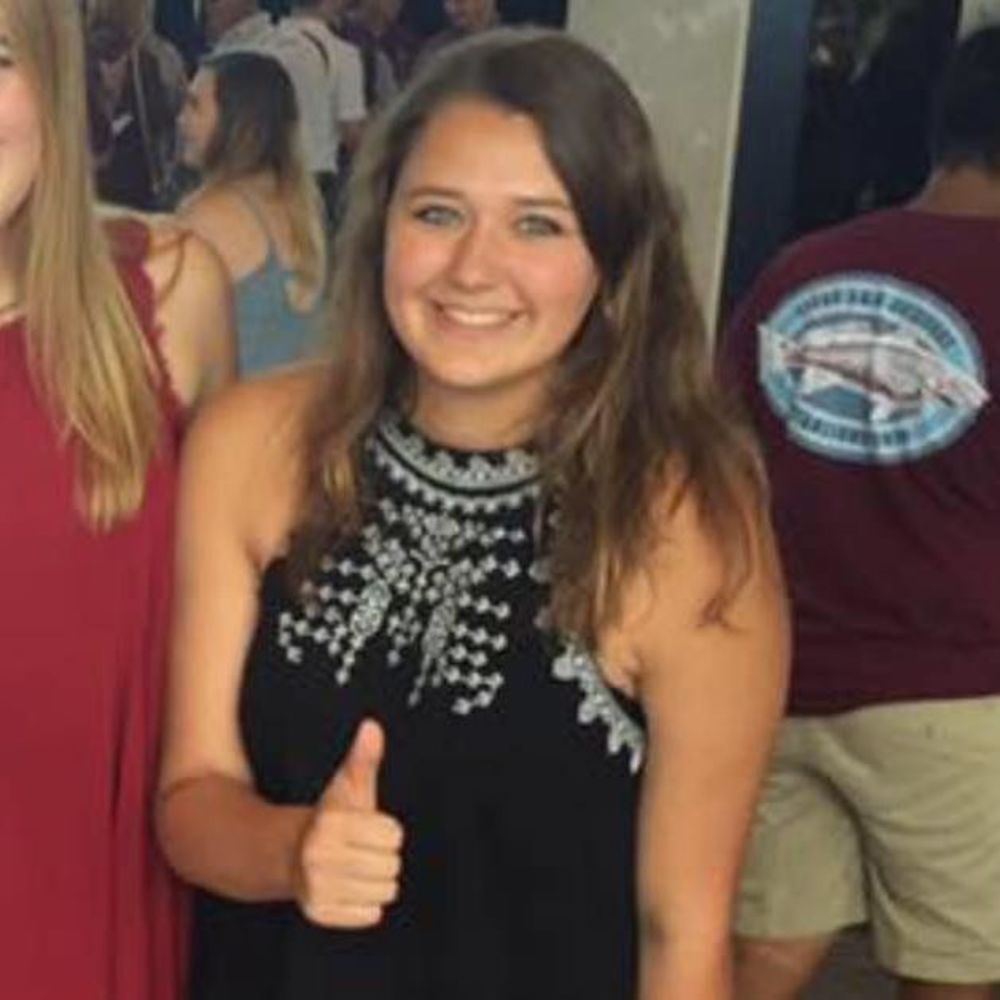 Meet your Posher, Brooke