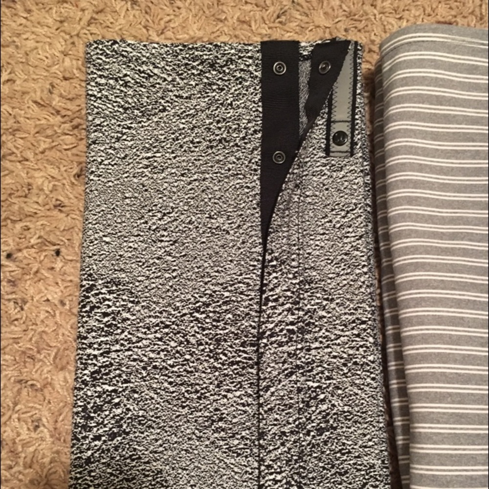 Black and White Speckled Vinyasa Scarf, Lululemon