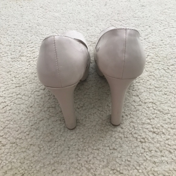 Nude High Heels - Picture 3 of 4