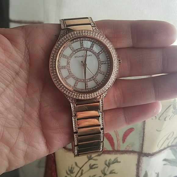 MK Watch - Picture 2 of 3