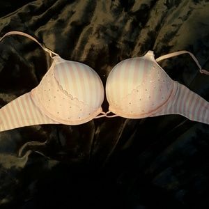 Very sexy plunge add 2 cup size bra