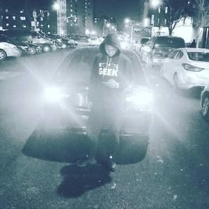 Meet your Posher, Taron