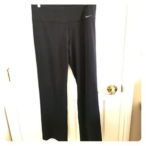 Black, NIKE Dry fit sweat pants! SALEE