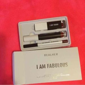 REALHER I AM FABULOUS Deep Red