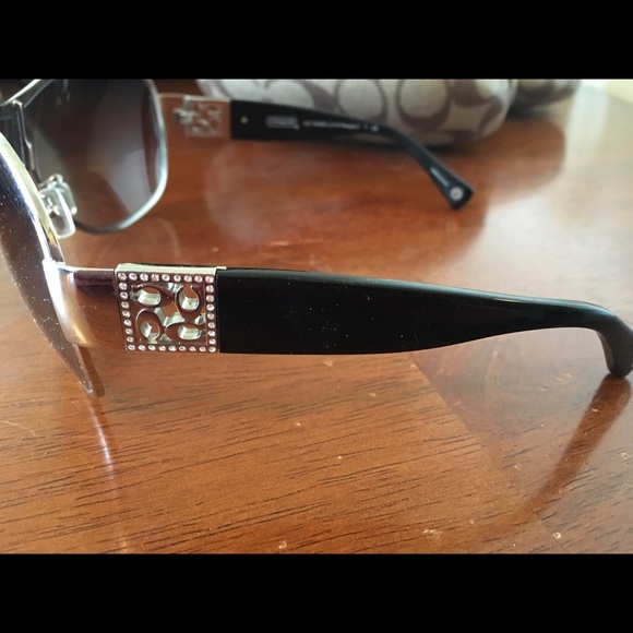 Coach Sunglasses - Picture 8 of 8