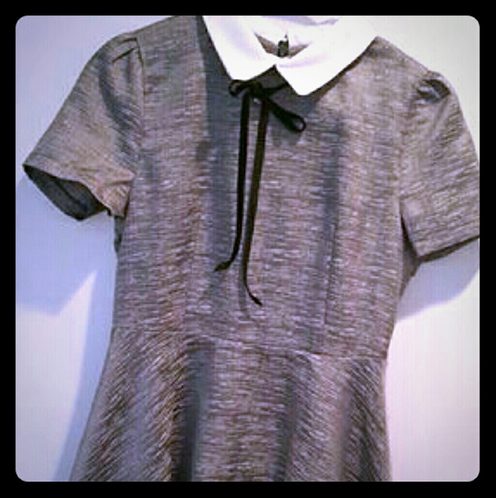 Collared gray mini dress