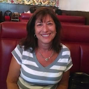 Meet your Posher, Debbie