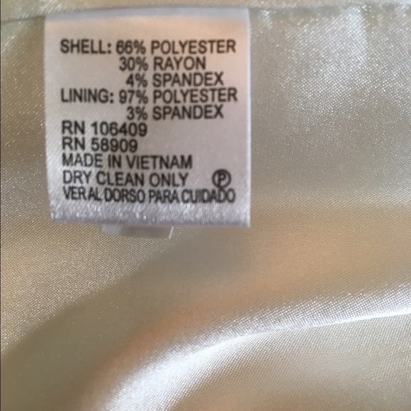 Gianni Bini Off-White Sleeveless Dress - Picture 2 of 2