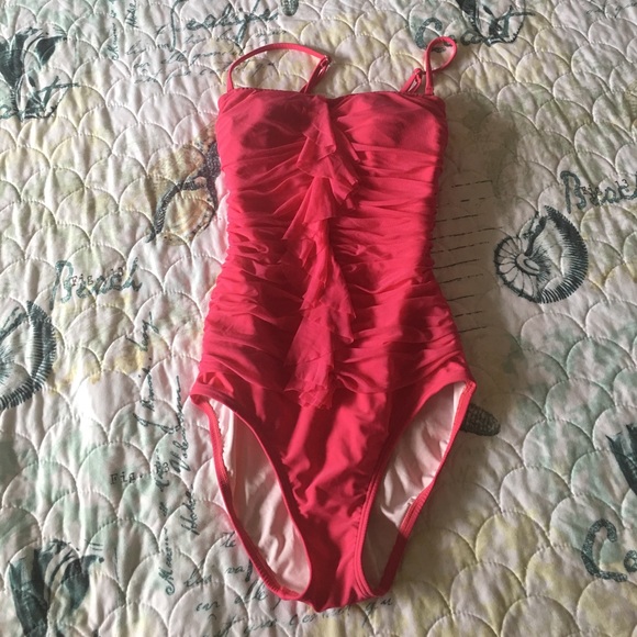 🌷🌷NWOT Stunning Pink Tulle Bathing suit🌷🌷 - Picture 1 of 6