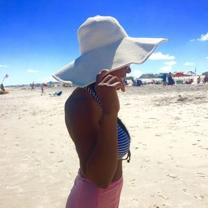 Meet your Posher, Claudia