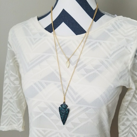 Arrowhead Pendant Layered Necklace Set - Picture 3 of 3