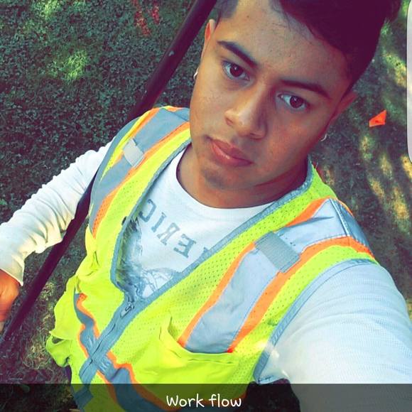 Meet your Posher, Antonio - Picture 1 of 1