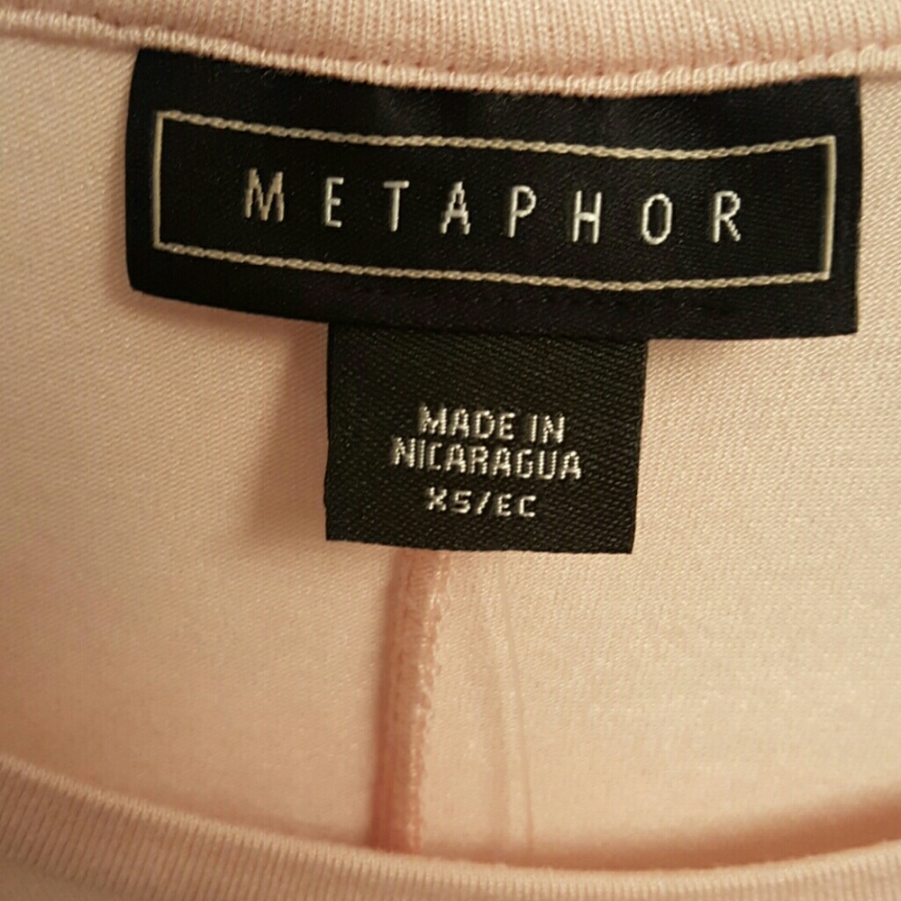 Metaphor Hi-low Top - Picture 2 of 4