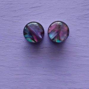 Gauges from hot topic