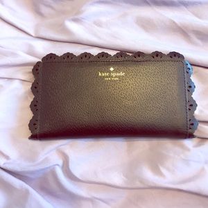Kate Spade black scallop detail wallet