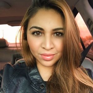 Meet your Posher, Nadia