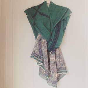 Beautiful Anthro Scarf/Wrap
