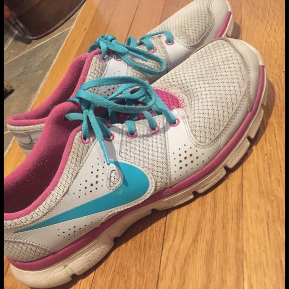 Nike Sneakers - Picture 1 of 1