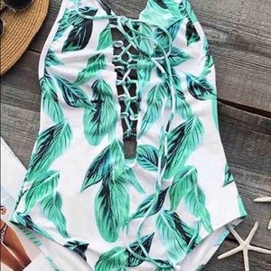 One piece Bathing suit