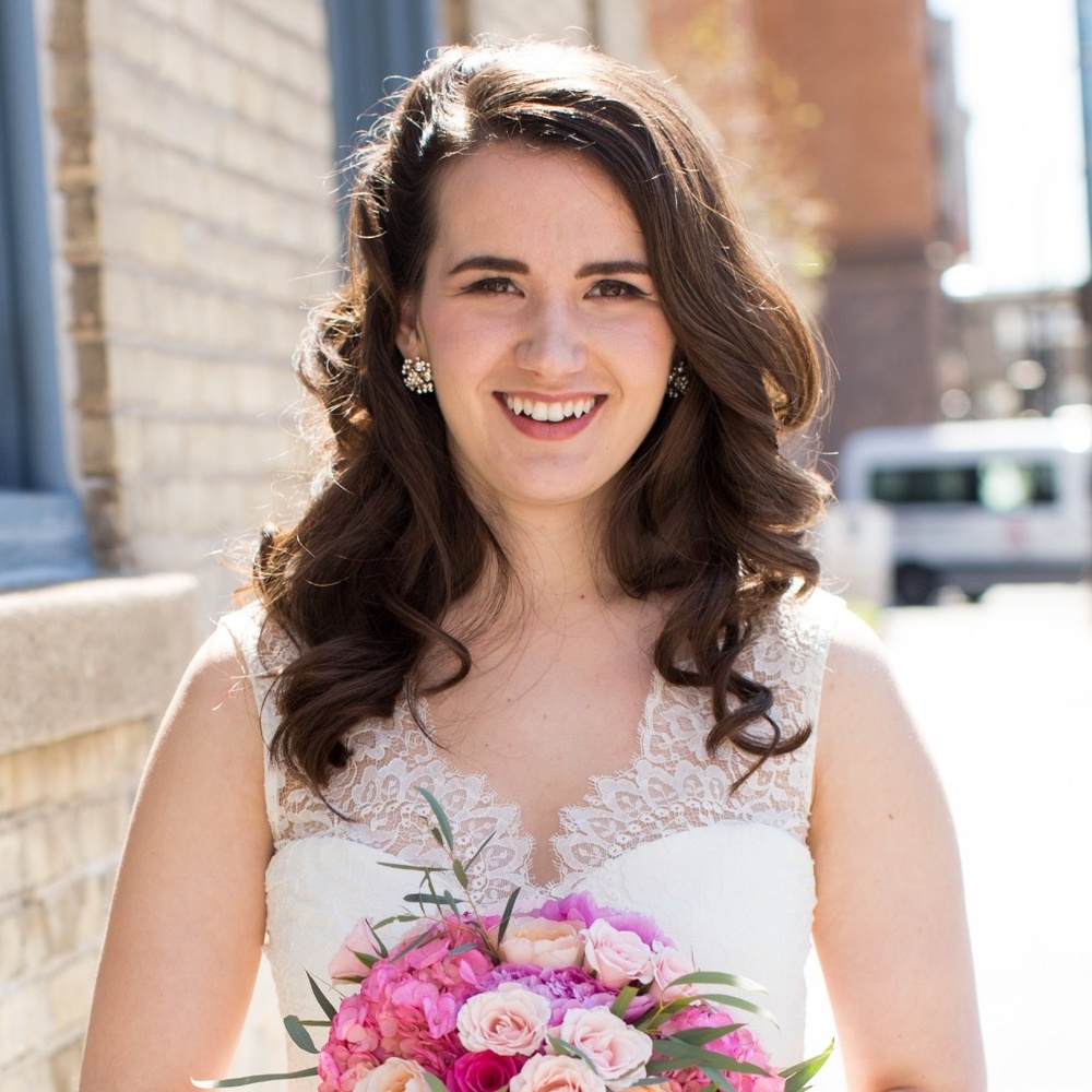 Meet your Posher, I'm Carrie!