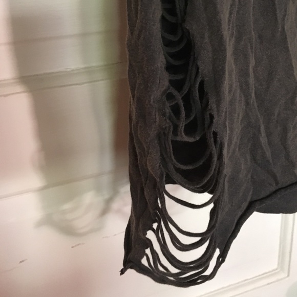 Tank - Picture 2 of 2