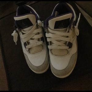 Air Jordan 4s pre owned