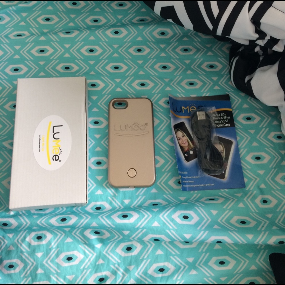 Lumee light up case
