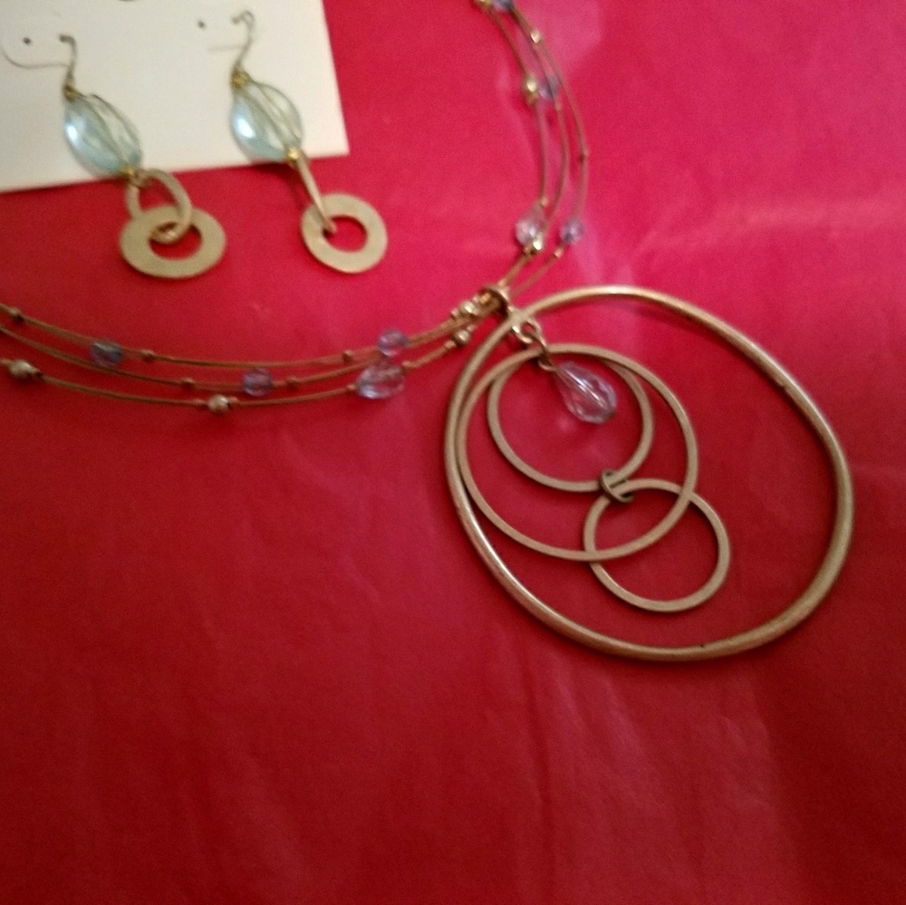 **NOT AVAILABLE** Christopher & Banks Jewelry Set - Picture 3 of 3