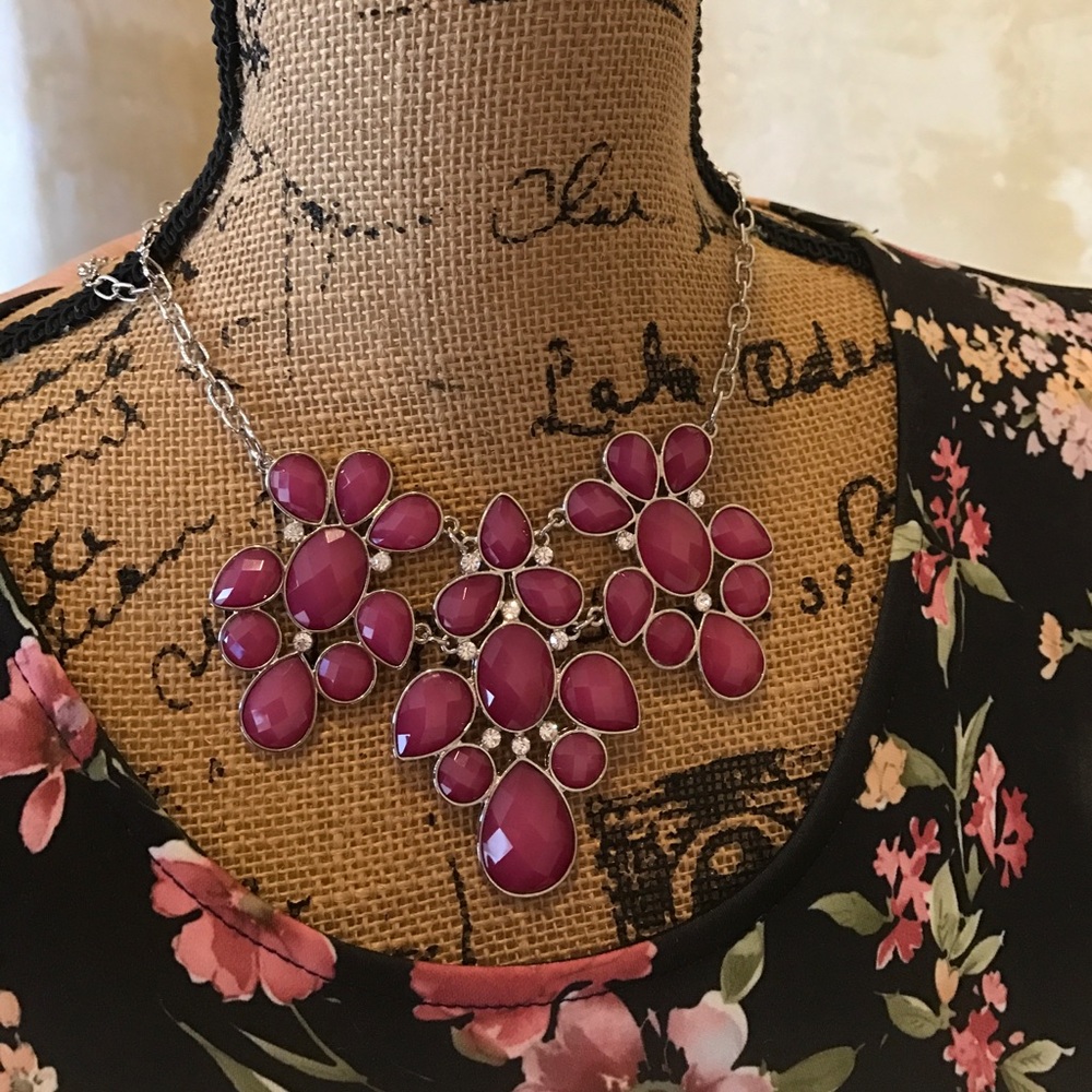 Premier design necklace