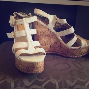 White strappy wedge