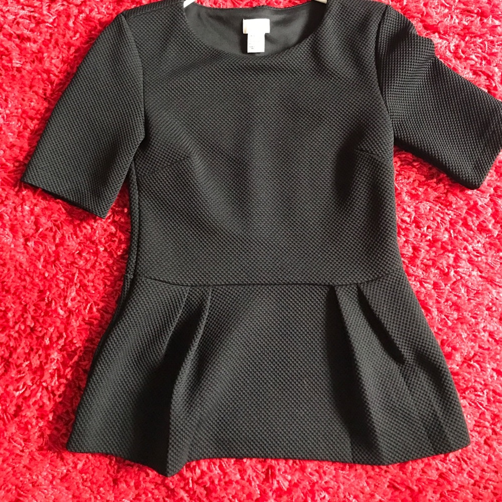 Black H&H peplum top. Size 2.