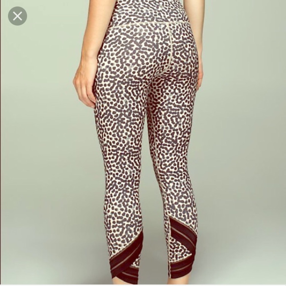 Lululemon ace spot leggings size 6