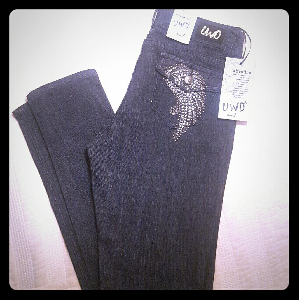 Jeans skinny studded and rhinestones well made NWT