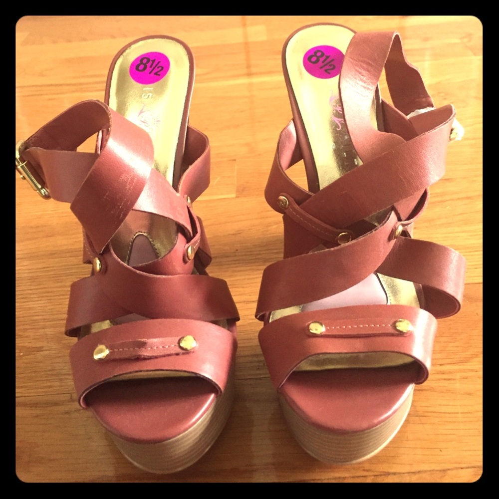 Brand New Paris Hilton sandals