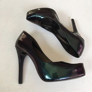 Jessica Simpson Iridescent Platform Pumps