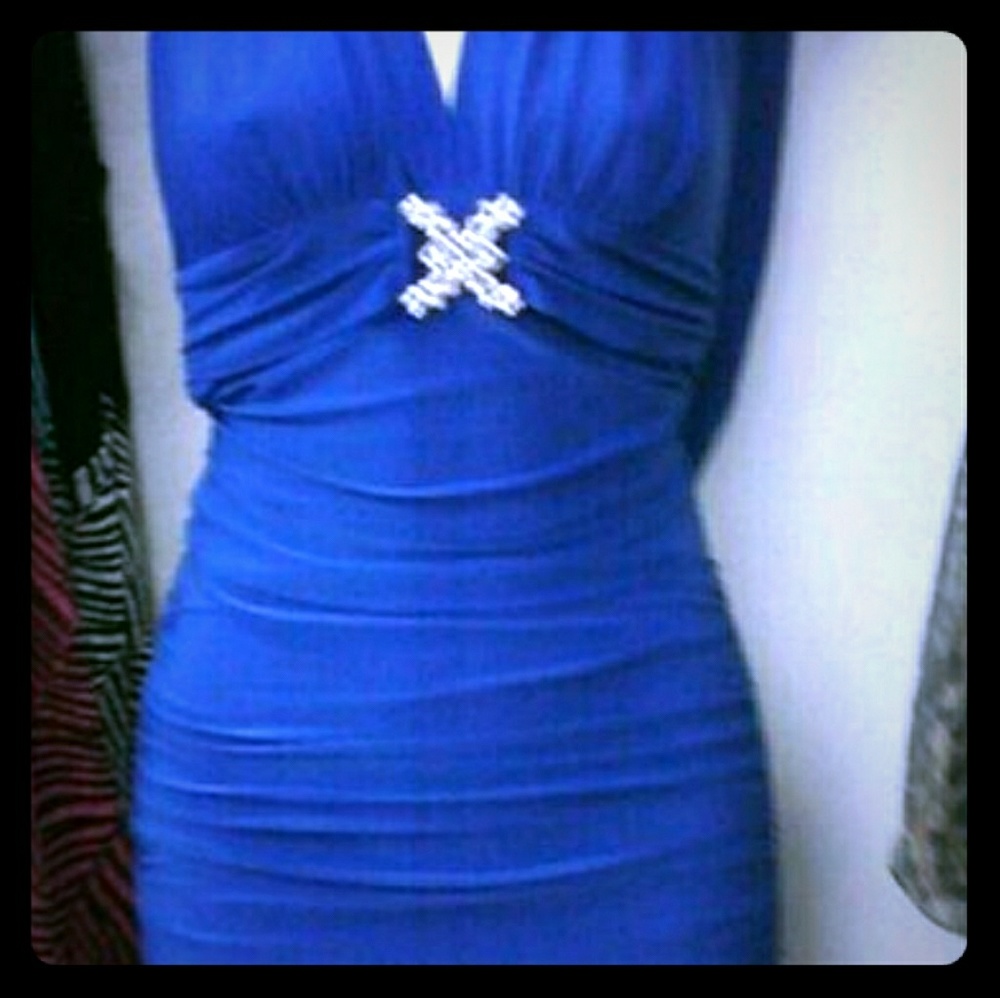 Beautiful blue cocktail dress!
