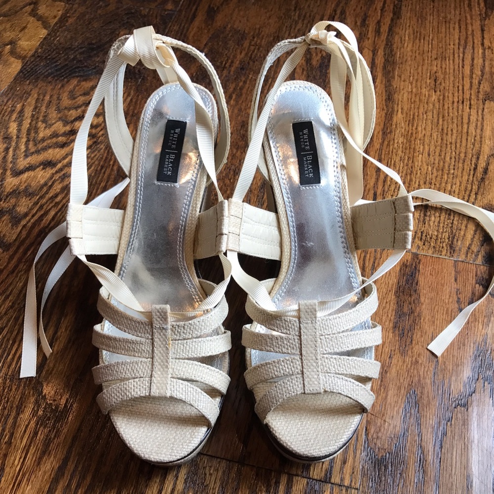 BRAND NEW! White House Black Market Wedges, 8M.