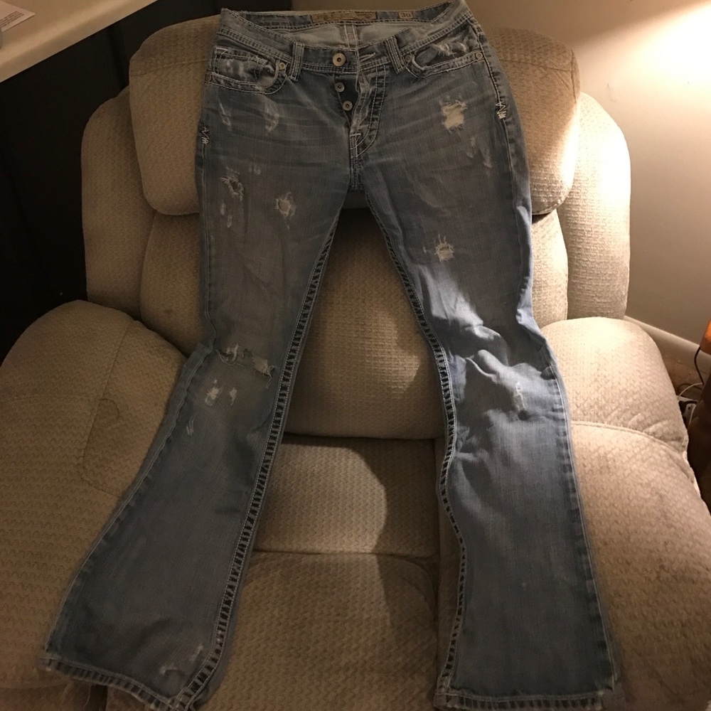 Buckle Jeans