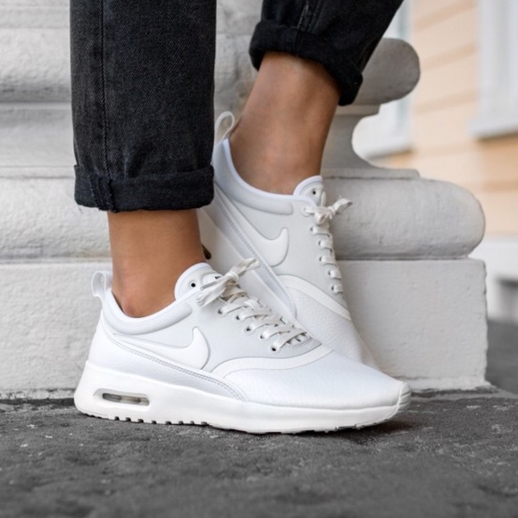 NWT Nike Thea premium - Picture 2 of 7