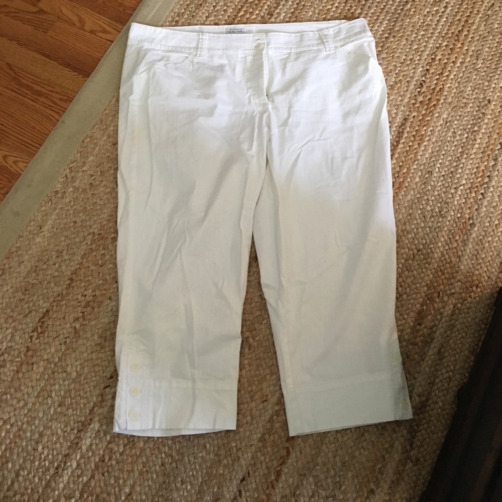 Plus size white Capri jeans