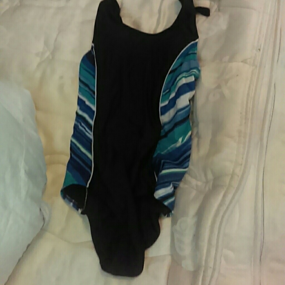One piece swim suit