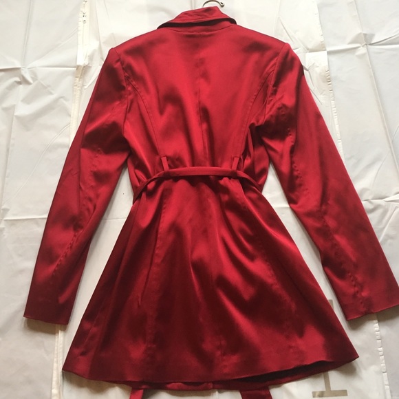 Cache red Jacket - Picture 4 of 4