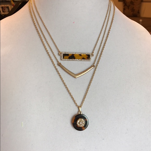 Jewelry - 🔆NECKLACE THREE LAYERS BRASS