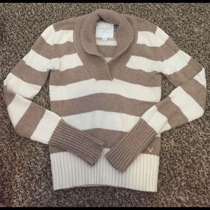 Cream and tan American eagle sweater