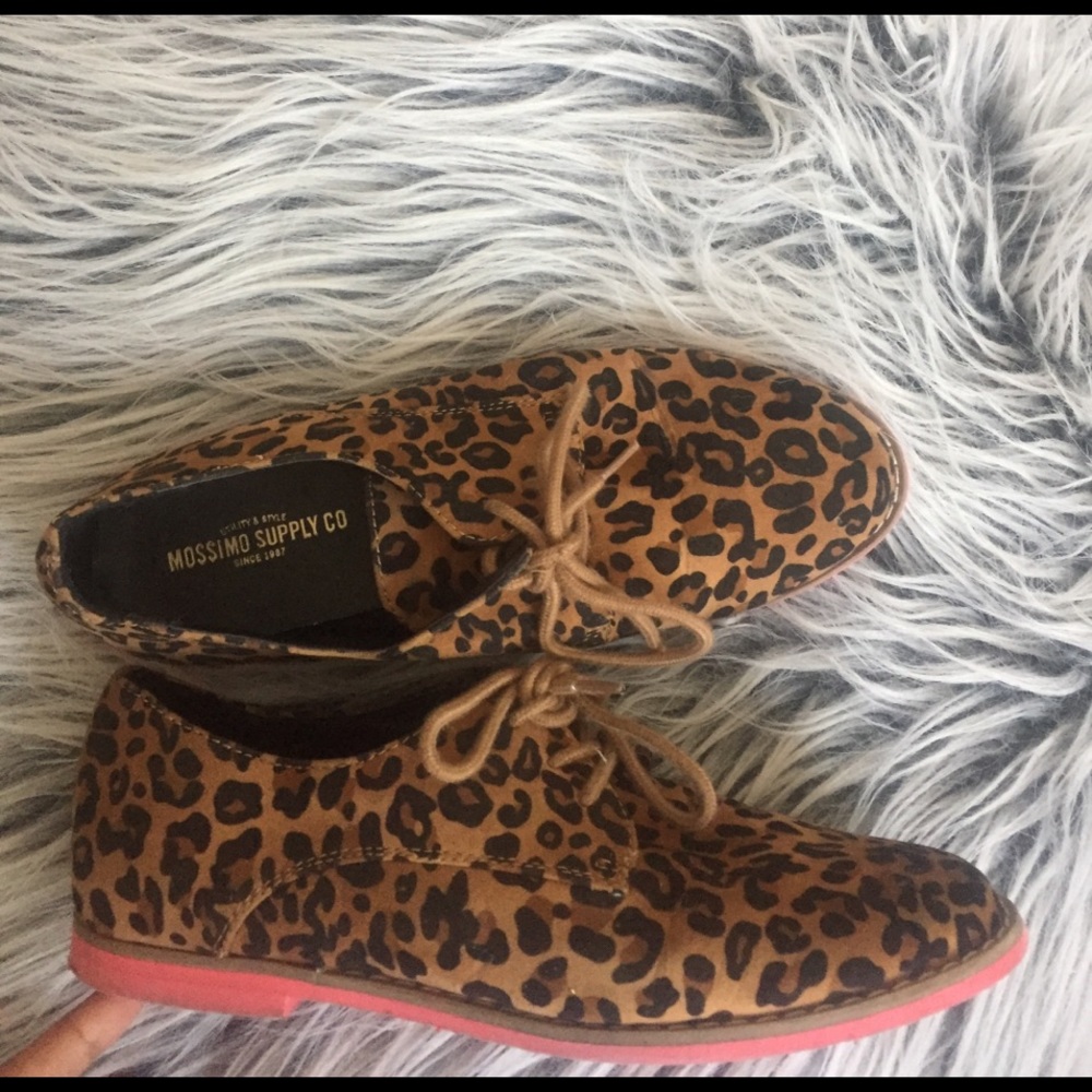 Leopard print Oxfords