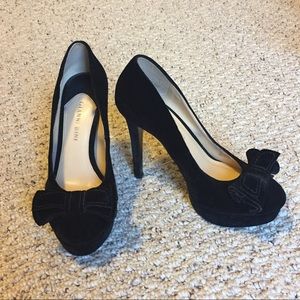 Gianni Bini Black Velvet Heels
