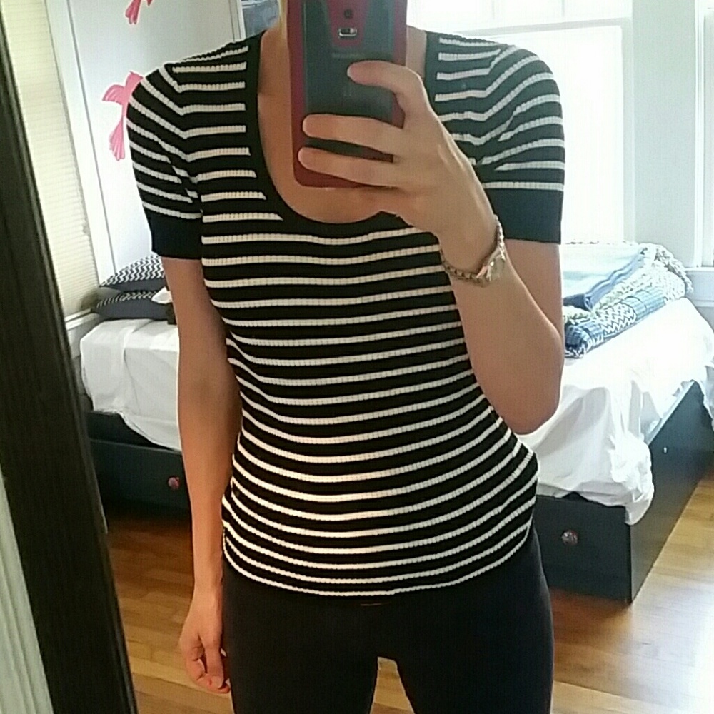 Flattering kookai scoop neck striped knit top